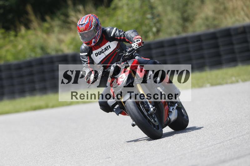 /27 12.06.2025 Ducati Schweiz Trackday Warmup  ADR/blau-bleu/23
